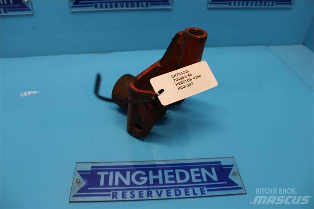 Hesston 4700 Друга техника за жънене на фураж