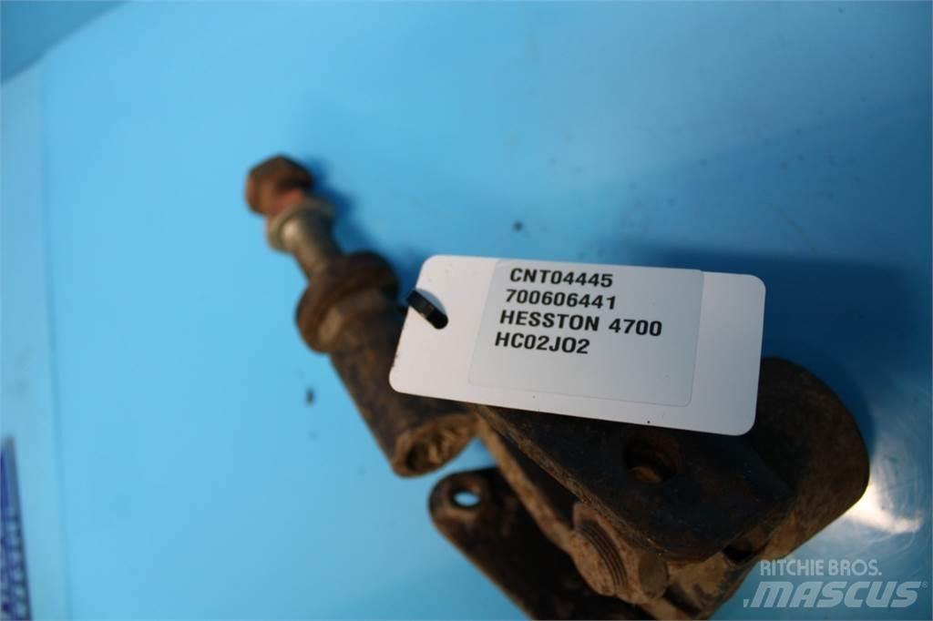 Hesston 4700 Друга техника за жънене на фураж
