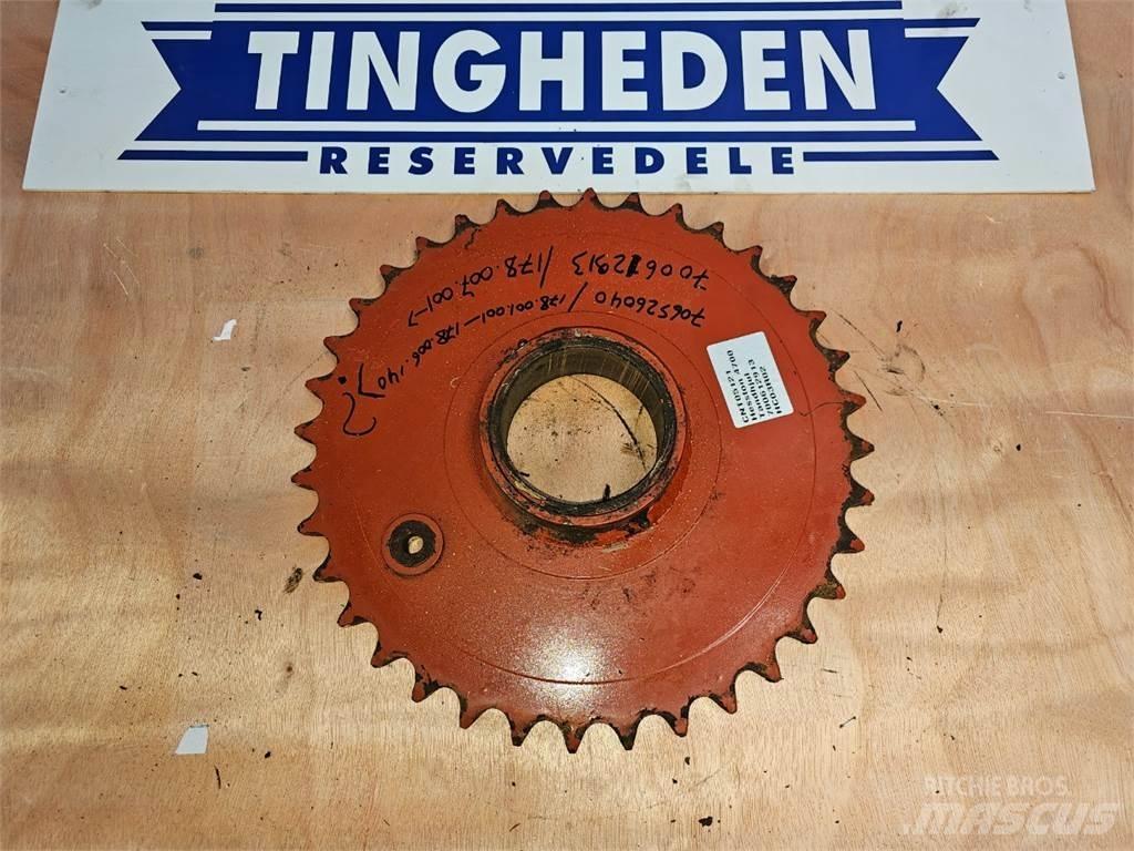 Hesston 4700 Друга техника за жънене на фураж