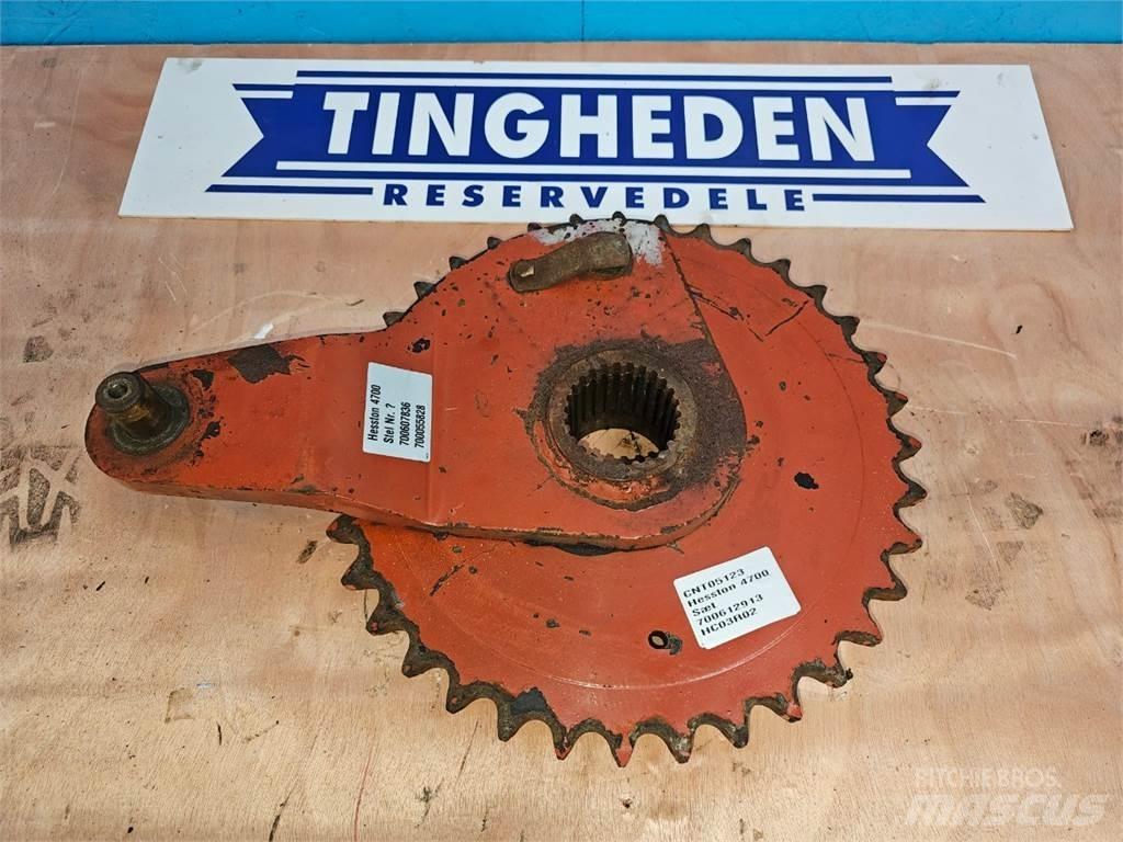 Hesston 4700 Друга техника за жънене на фураж