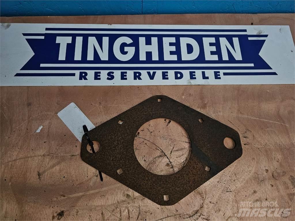 Hesston 4700 Друга техника за жънене на фураж