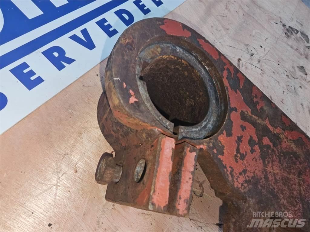 Hesston 4700 Друга техника за жънене на фураж