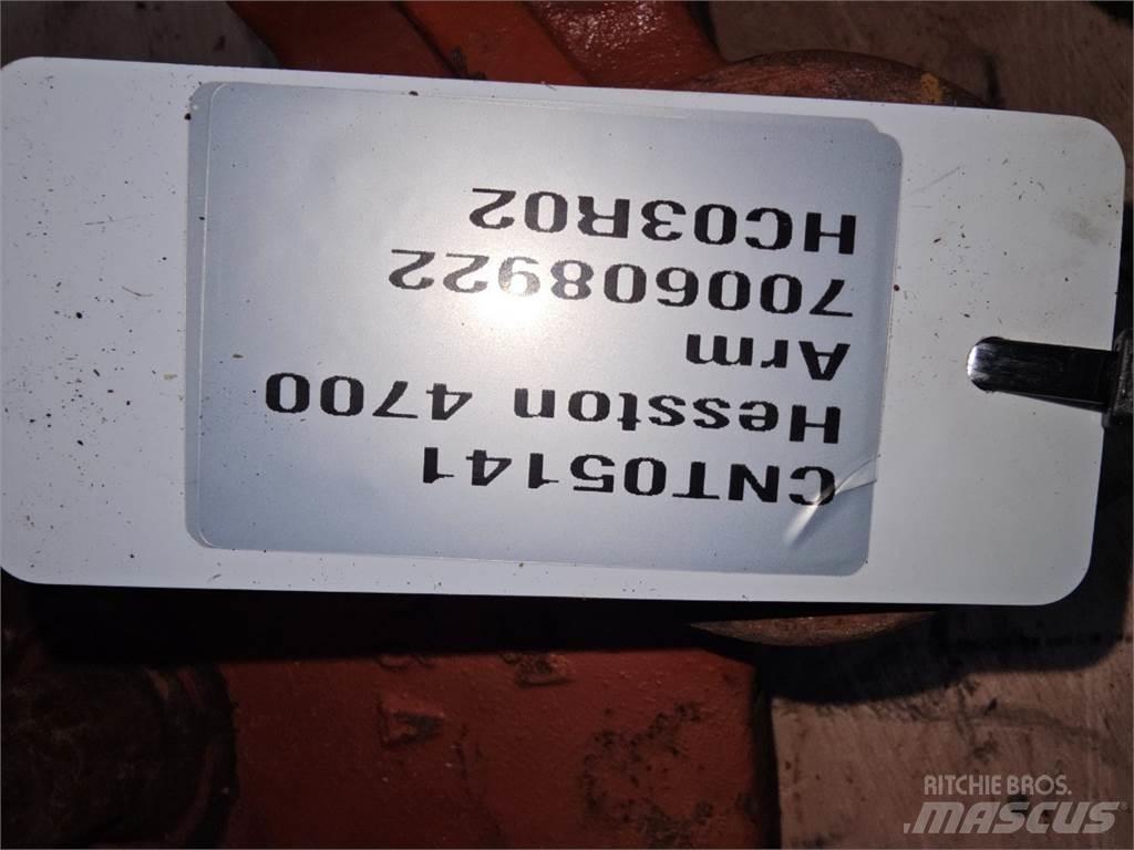 Hesston 4700 Стяги за бали