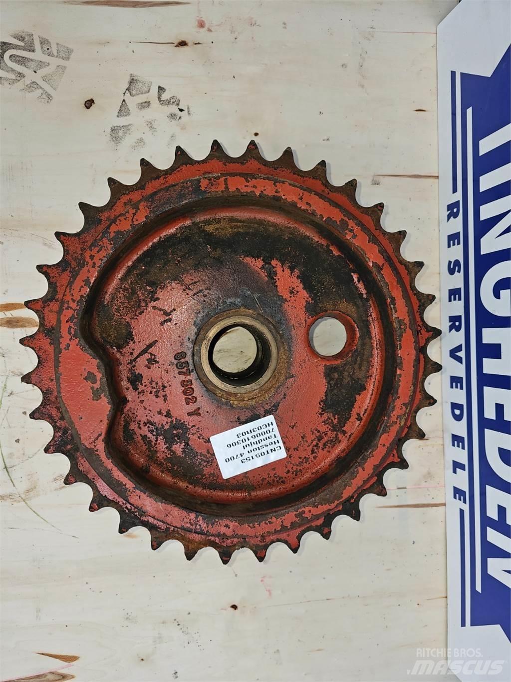 Hesston 4700 Друга техника за жънене на фураж