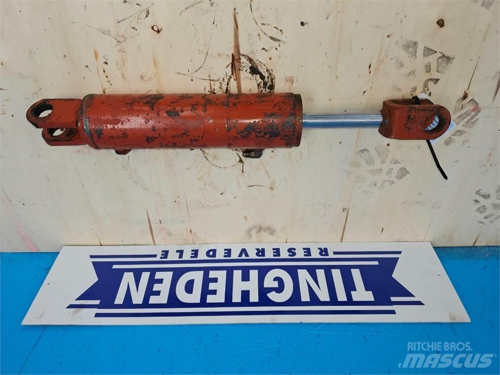 Hesston 4700 Хидравлични
