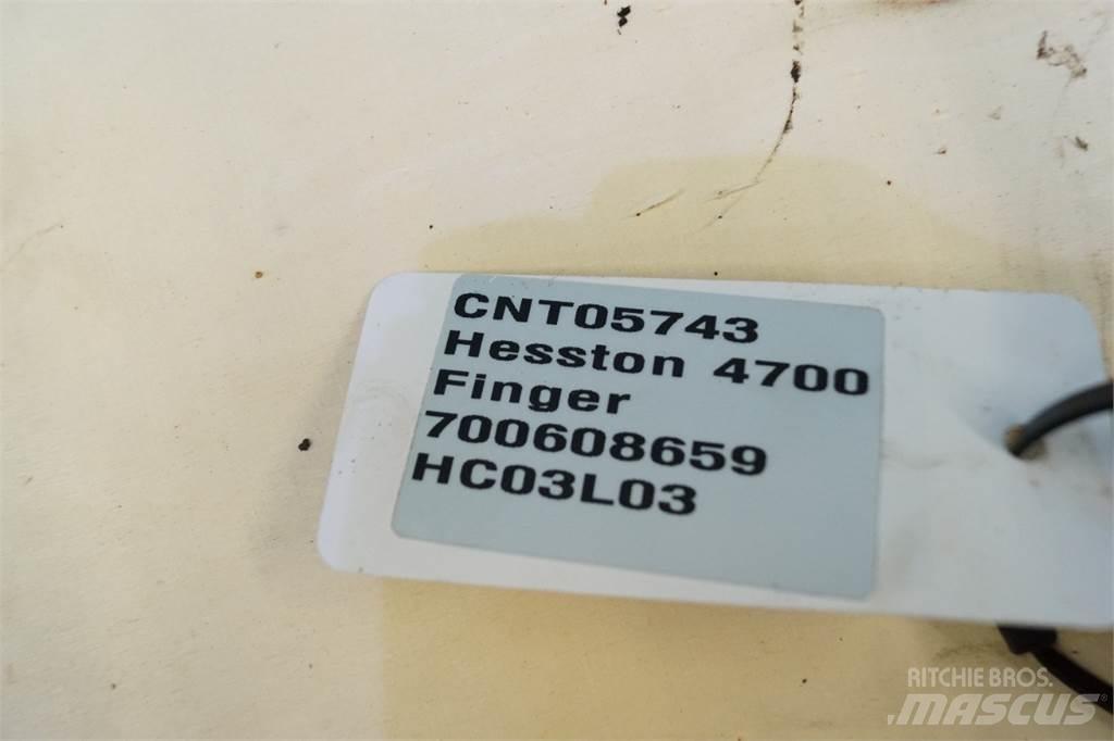 Hesston 4700 Стяги за бали