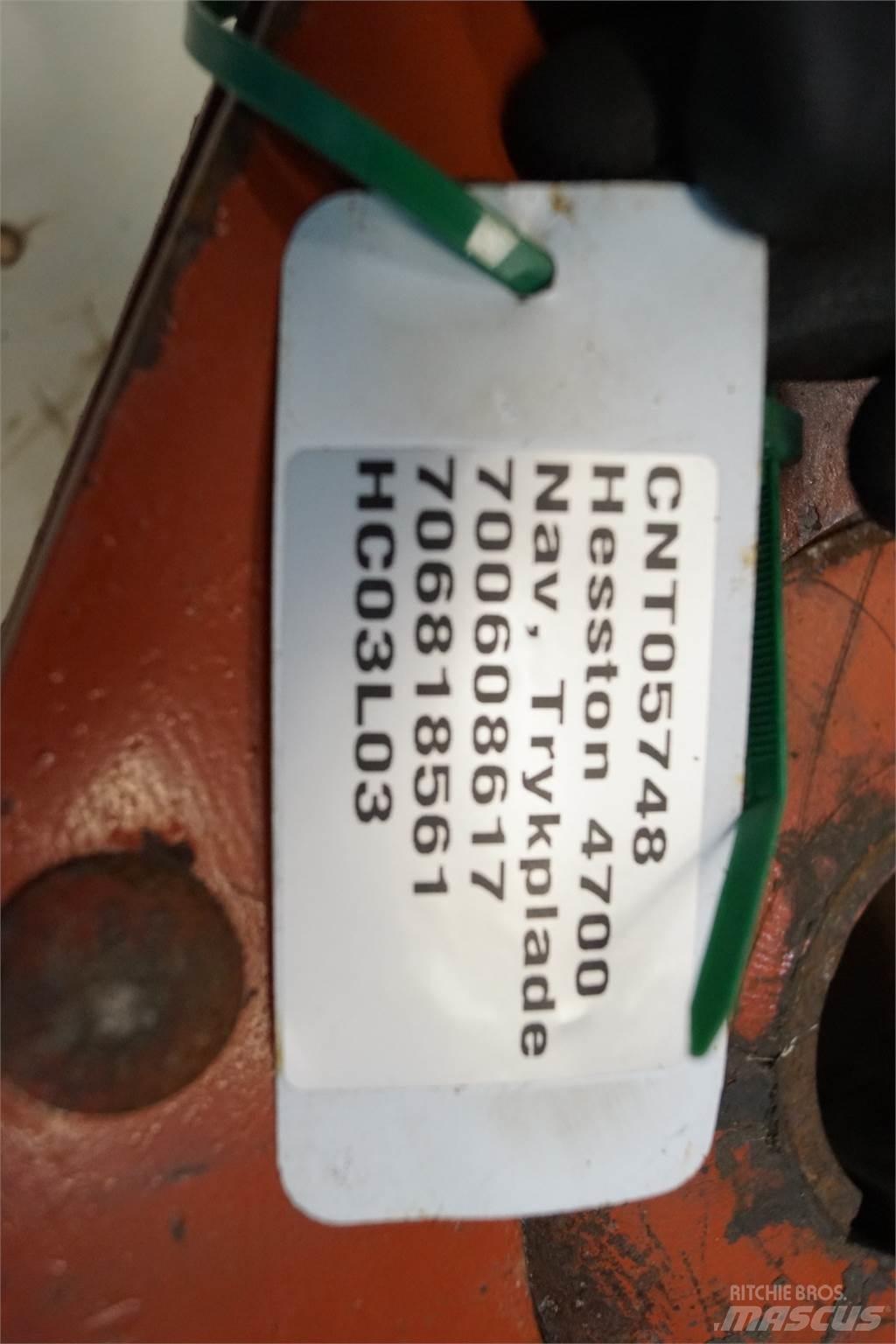 Hesston 4700 Друга техника за жънене на фураж