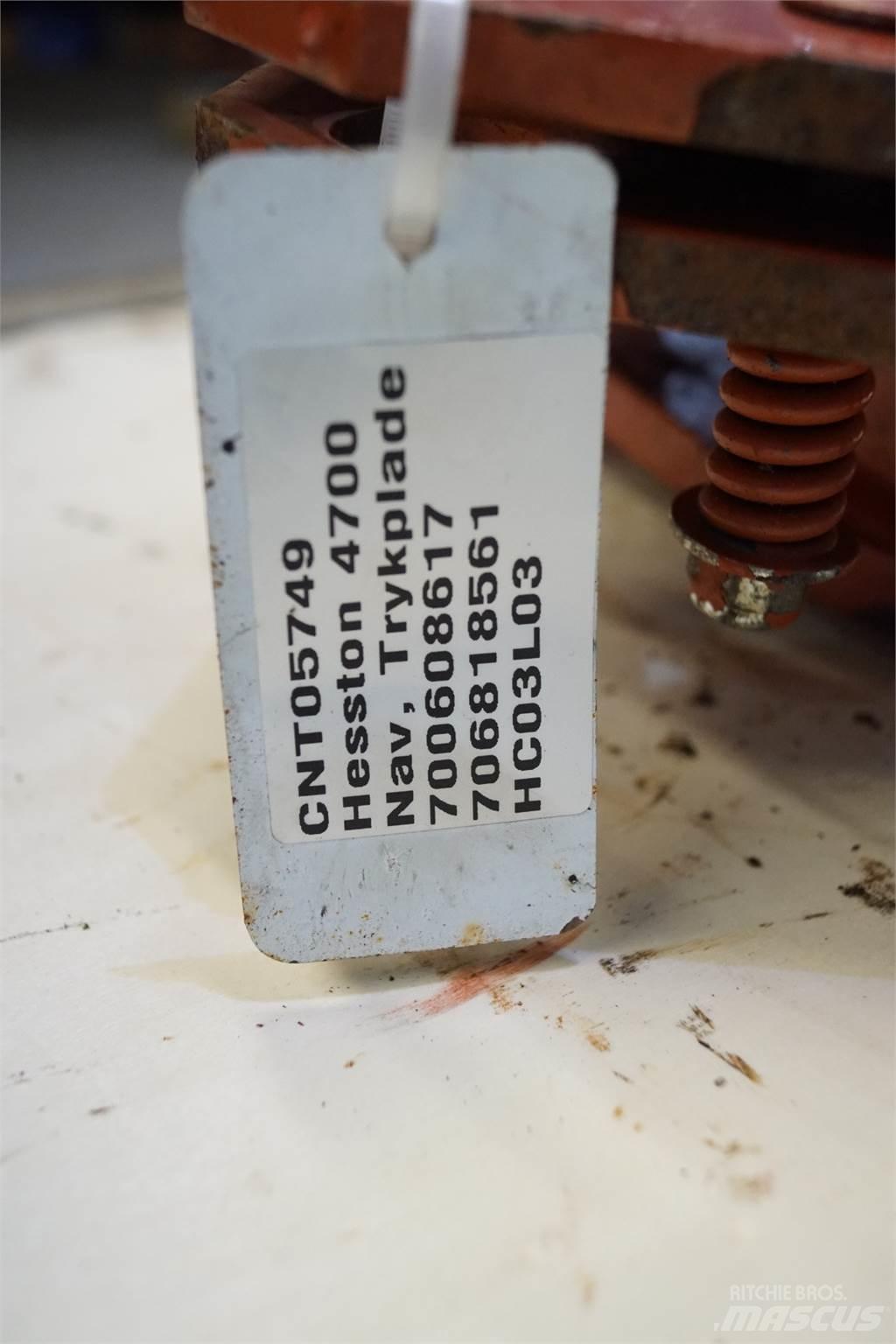 Hesston 4700 Друга техника за жънене на фураж