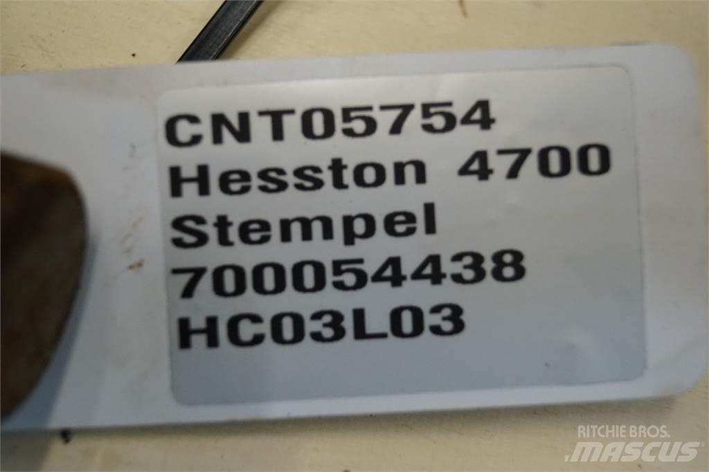 Hesston 4700 Хидравлични
