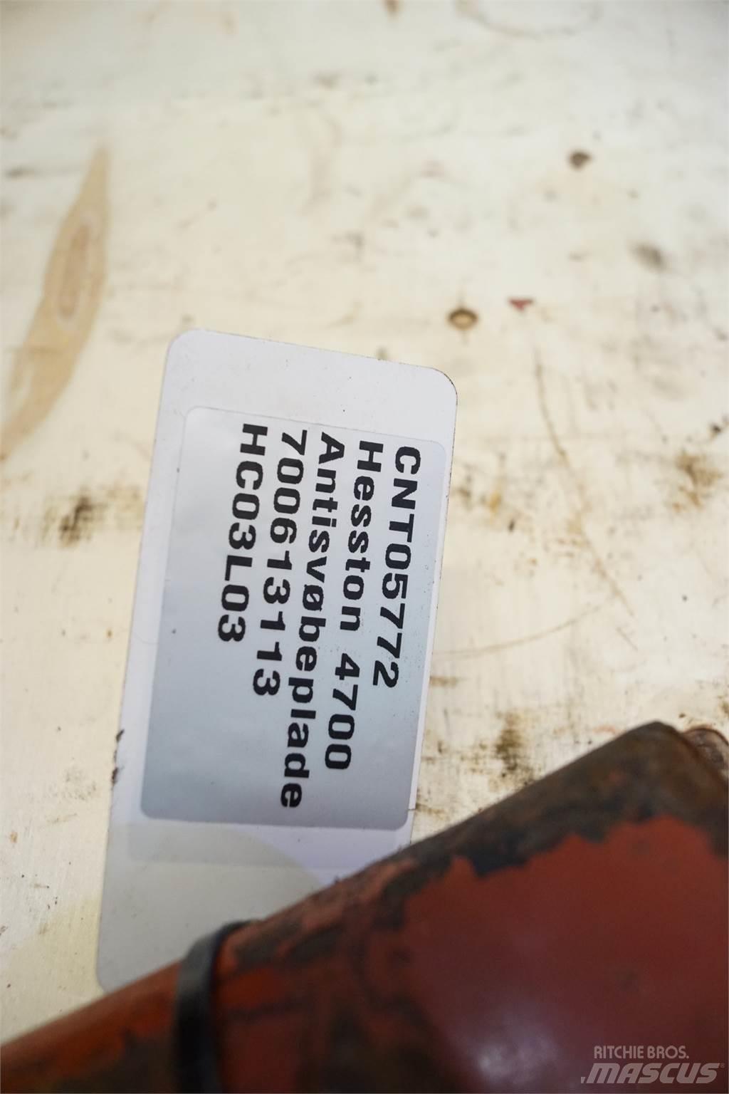 Hesston 4700 Друга техника за жънене на фураж