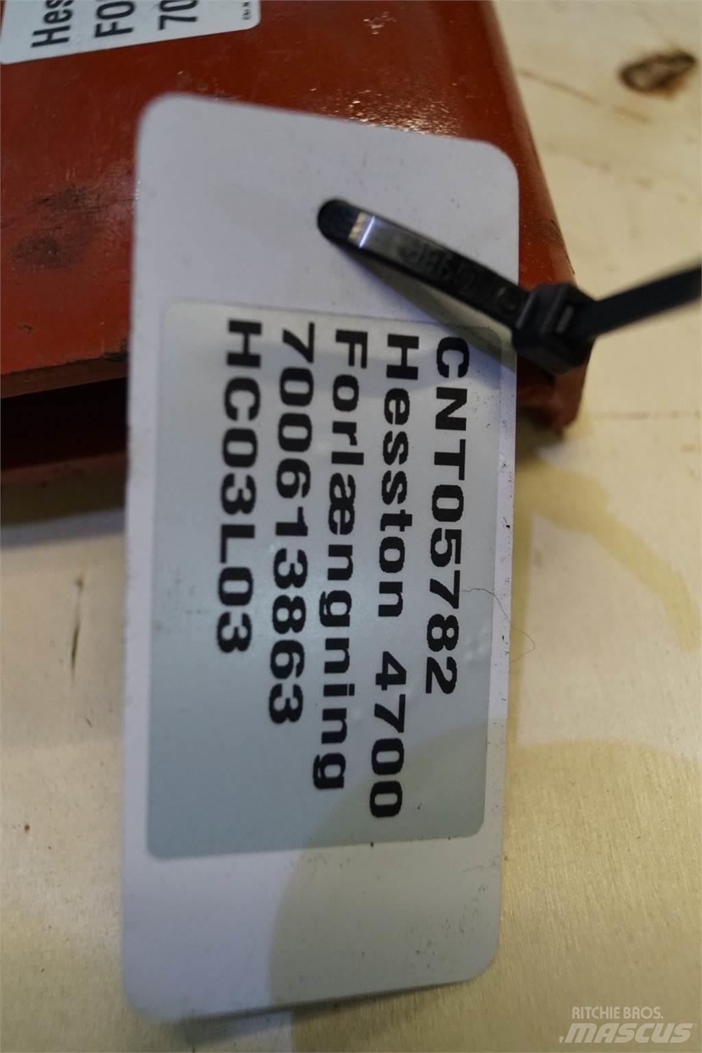 Hesston 4700 Стяги за бали
