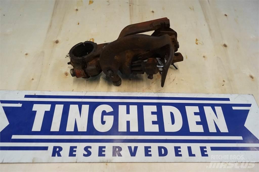Hesston 4700 Друга техника за жънене на фураж