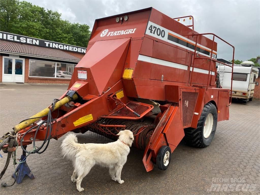 Hesston 4700 Балопреси квадратни
