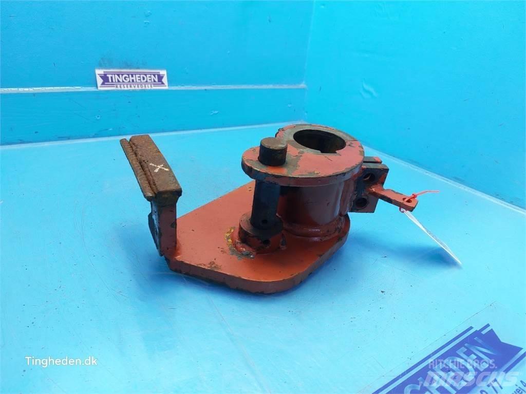 Hesston 4700 Друга техника за жънене на фураж