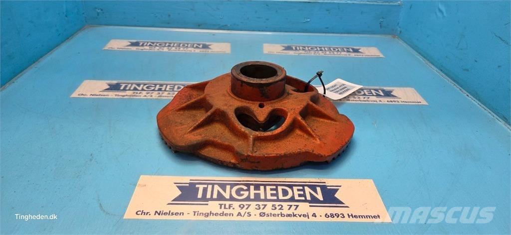 Hesston 4700 Друга техника за жънене на фураж
