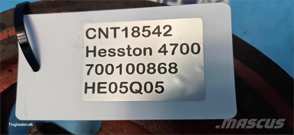 Hesston 4700 Друга техника за жънене на фураж