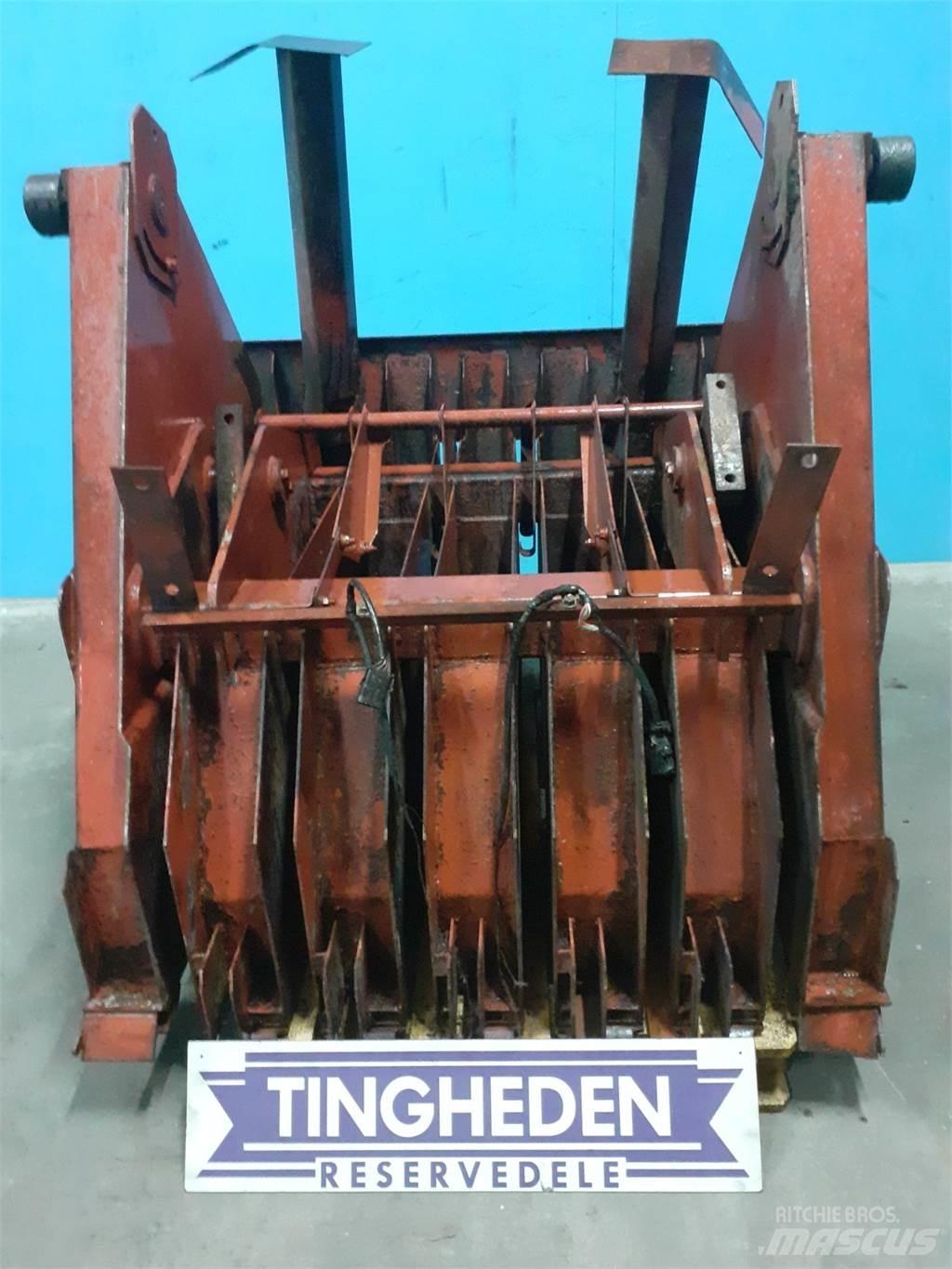 Hesston 4900 Друга техника за жънене на фураж