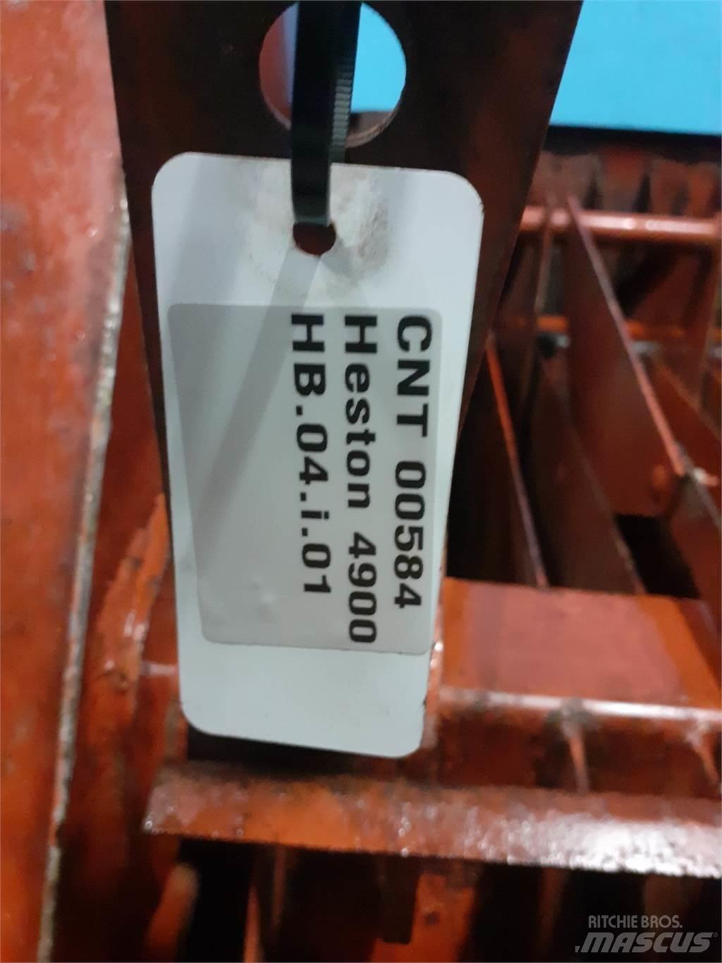 Hesston 4900 Друга техника за жънене на фураж