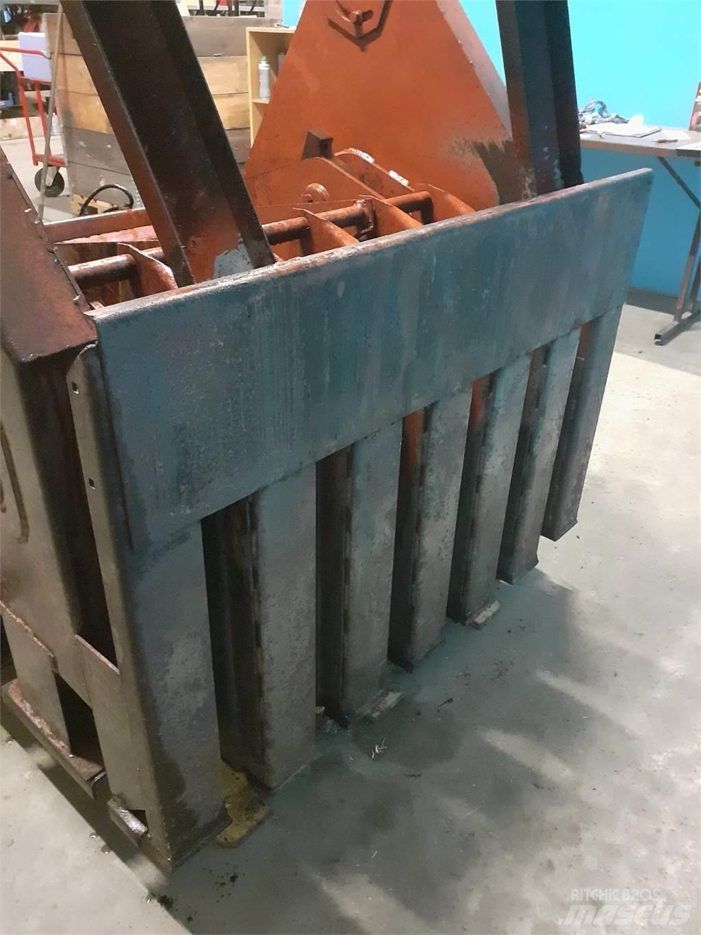 Hesston 4900 Друга техника за жънене на фураж