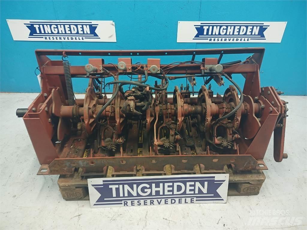 Hesston 4900 Друга техника за жънене на фураж