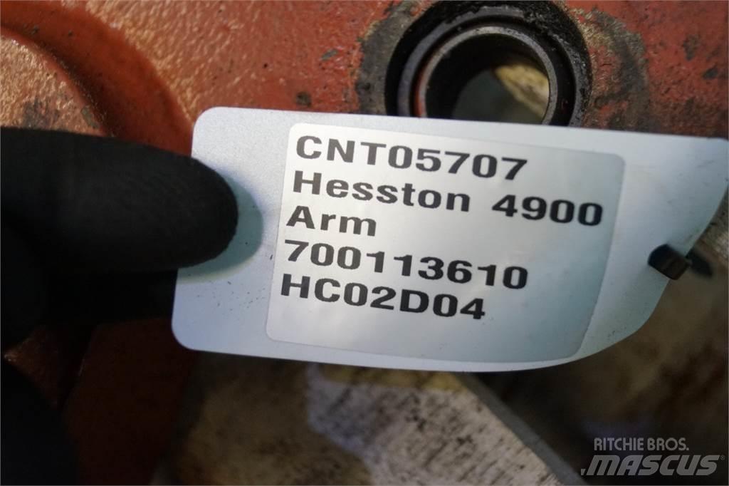 Hesston 4900 Стяги за бали