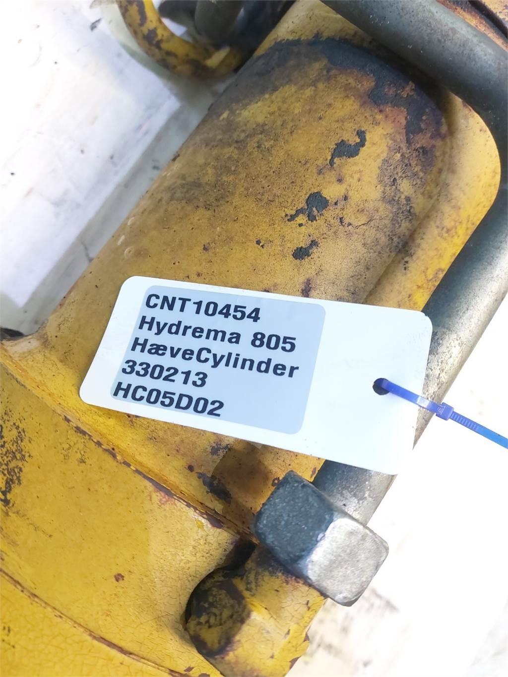 Hydrema 805 Товарачи със заден ескаватор