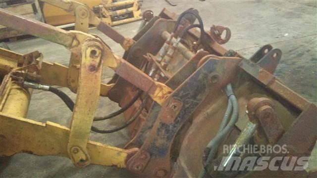 Hydrema 806 Товарач със заден ексватор