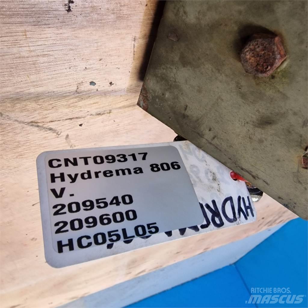 Hydrema 806 Стрели и рамена
