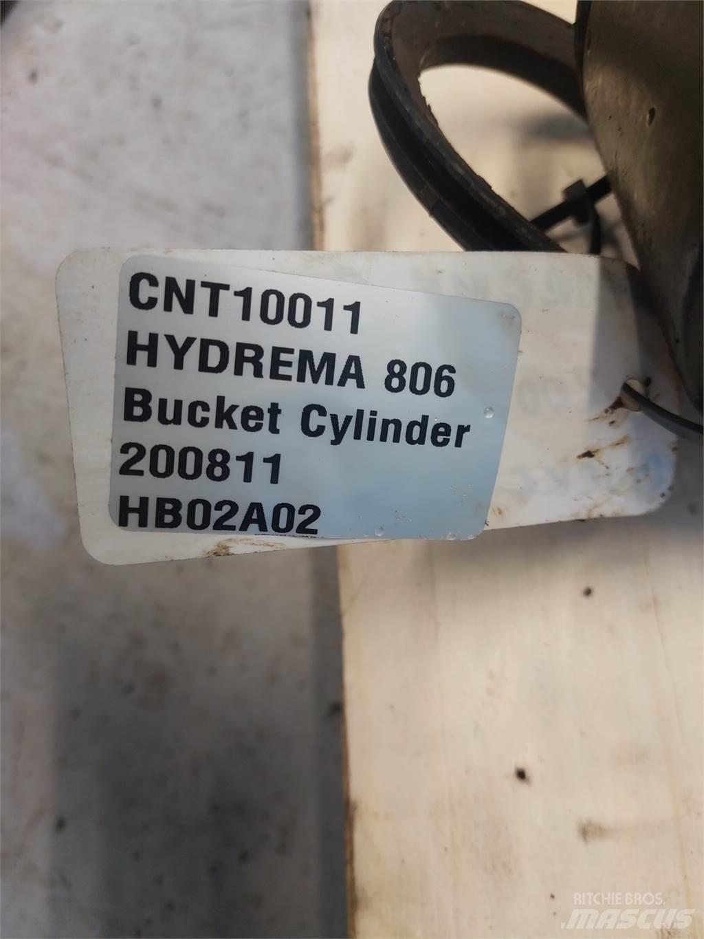 Hydrema 806 Товарачи със заден ескаватор