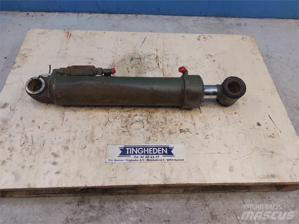 Hydrema 806 Други компоненти