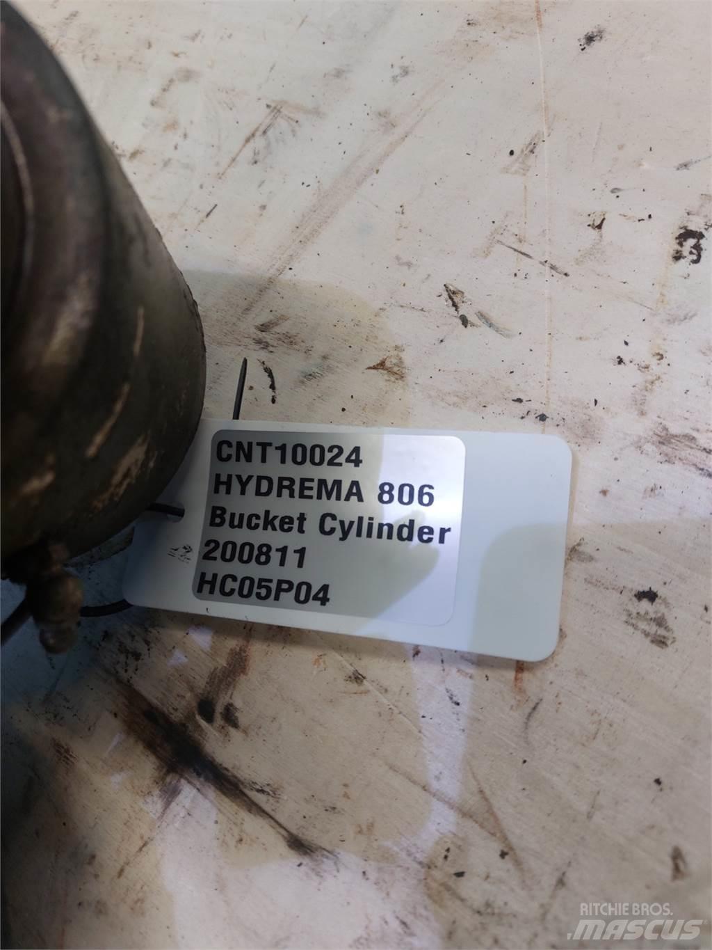 Hydrema 806 Товарачи със заден ескаватор
