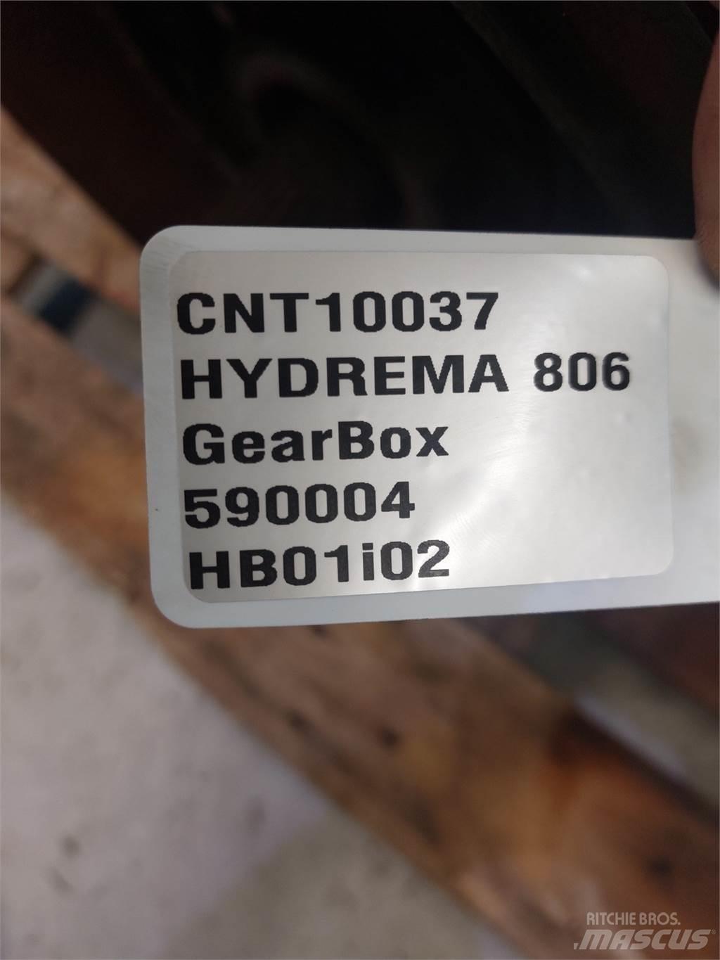 Hydrema 806 Предаване