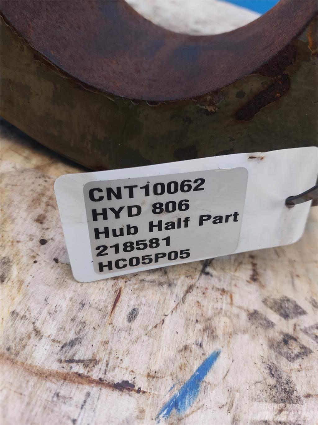Hydrema 806 Товарачи със заден ескаватор