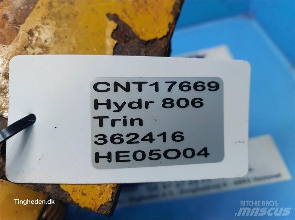 Hydrema 806 Пресяващи кофи

