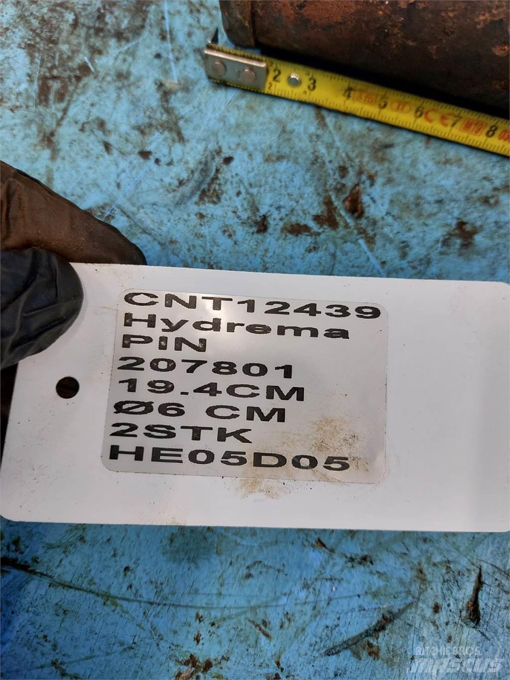 Hydrema 906 Товарачи със заден ескаватор