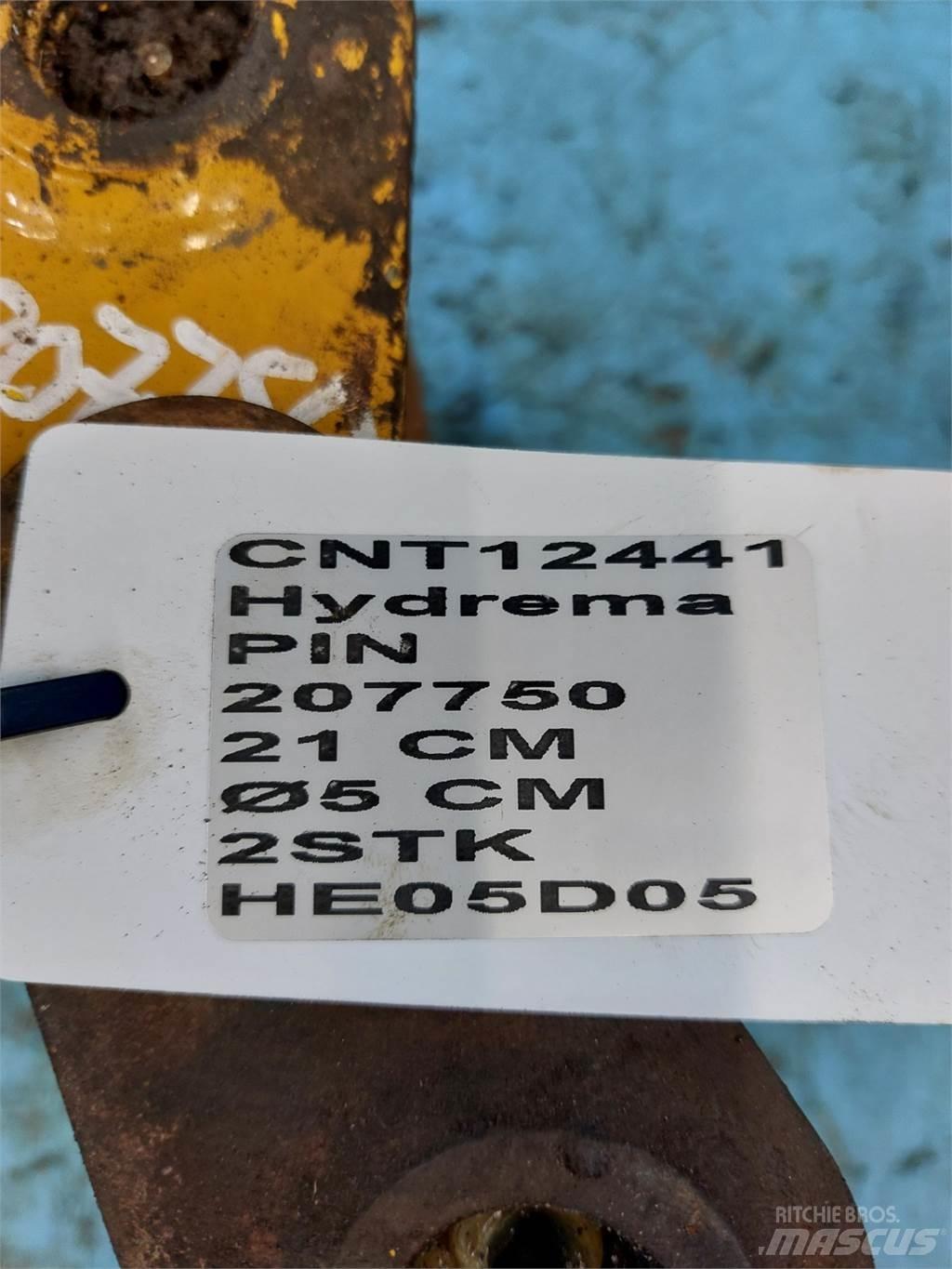 Hydrema 906 Товарачи със заден ескаватор