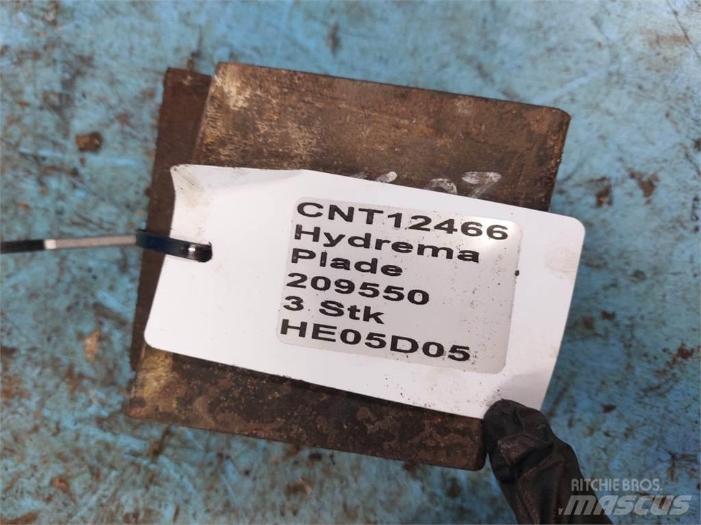 Hydrema 906 Стрели и рамена
