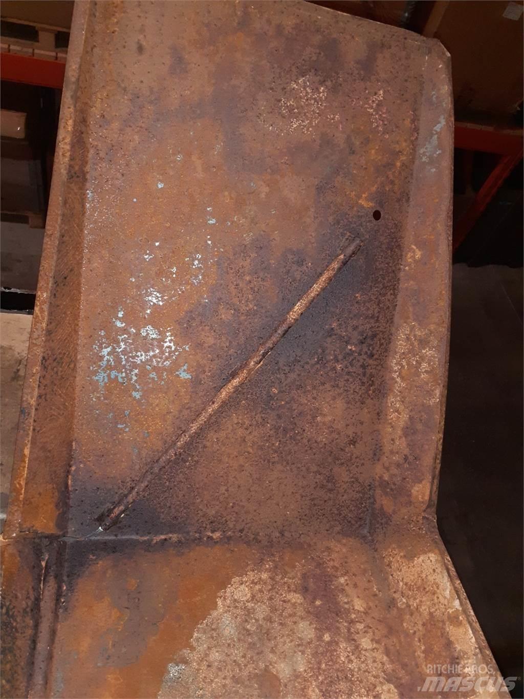 Hydrema 906A Пресяващи кофи
