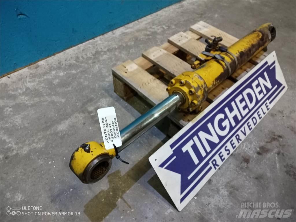Hydrema 906A Товарачи със заден ескаватор