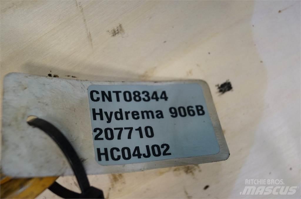 Hydrema 906B Товарачи със заден ескаватор