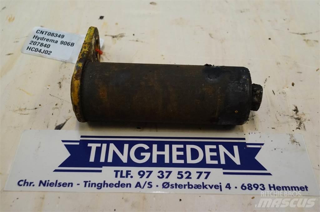 Hydrema 906B Товарачи със заден ескаватор