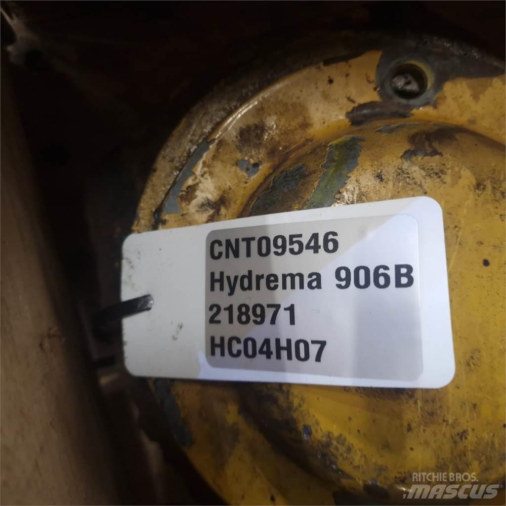 Hydrema 906B Товарачи със заден ескаватор