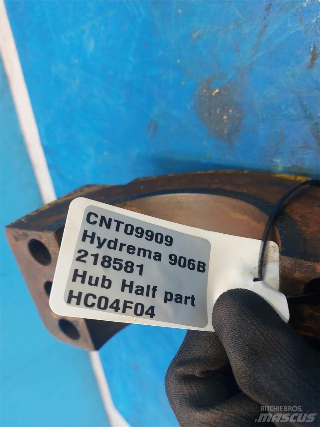 Hydrema 906B Товарачи със заден ескаватор