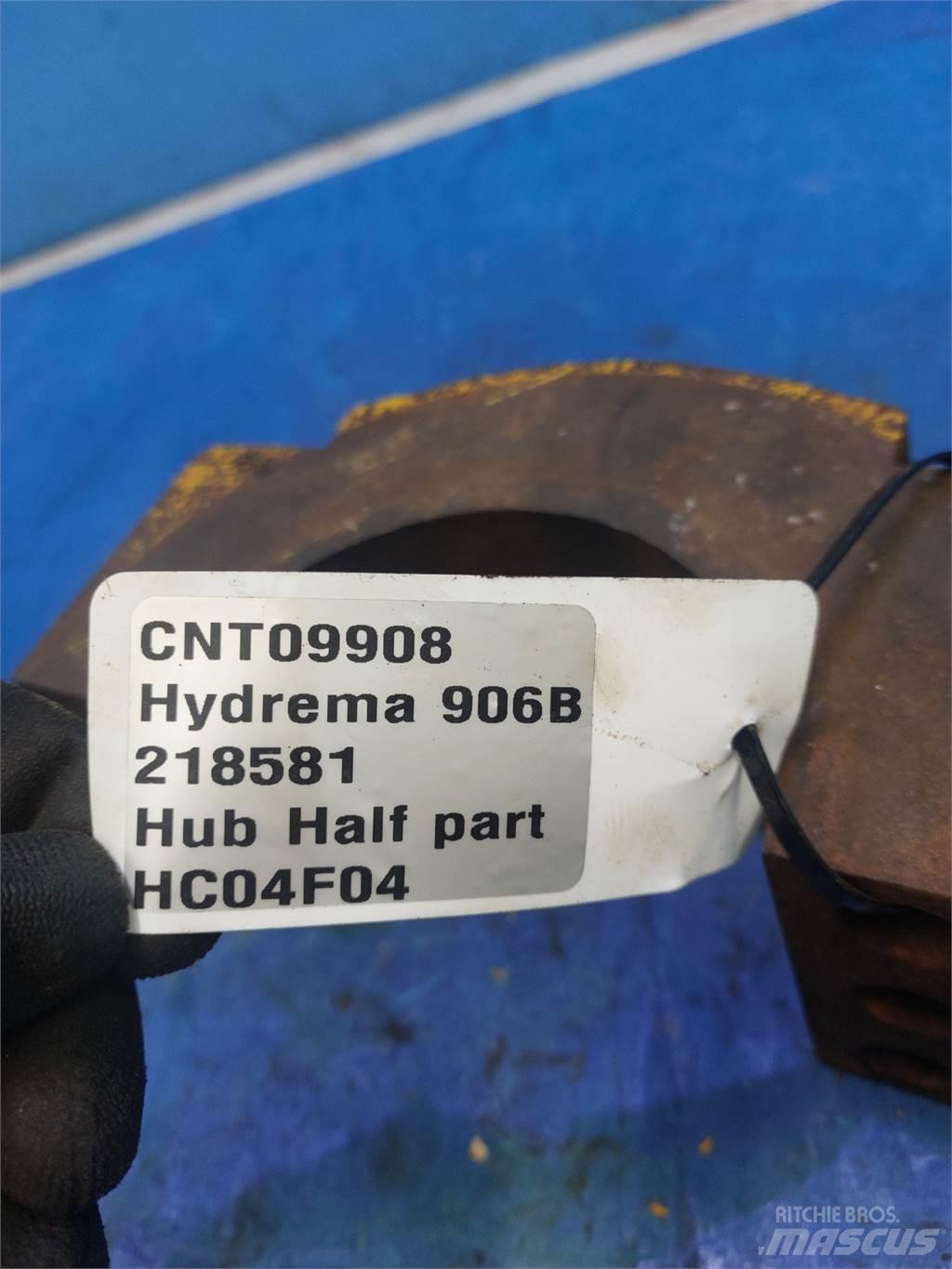Hydrema 906B Товарачи със заден ескаватор
