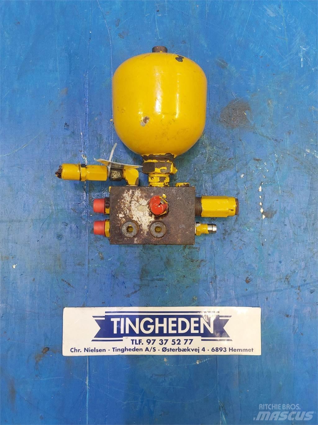 Hydrema 906B Хидравлични