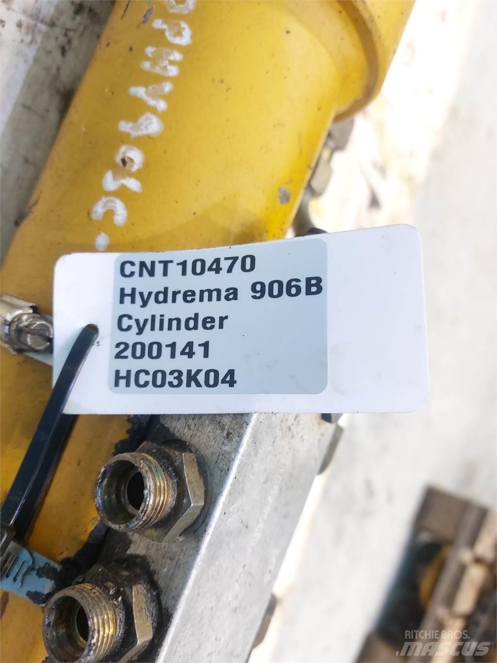 Hydrema 906B Товарачи със заден ескаватор