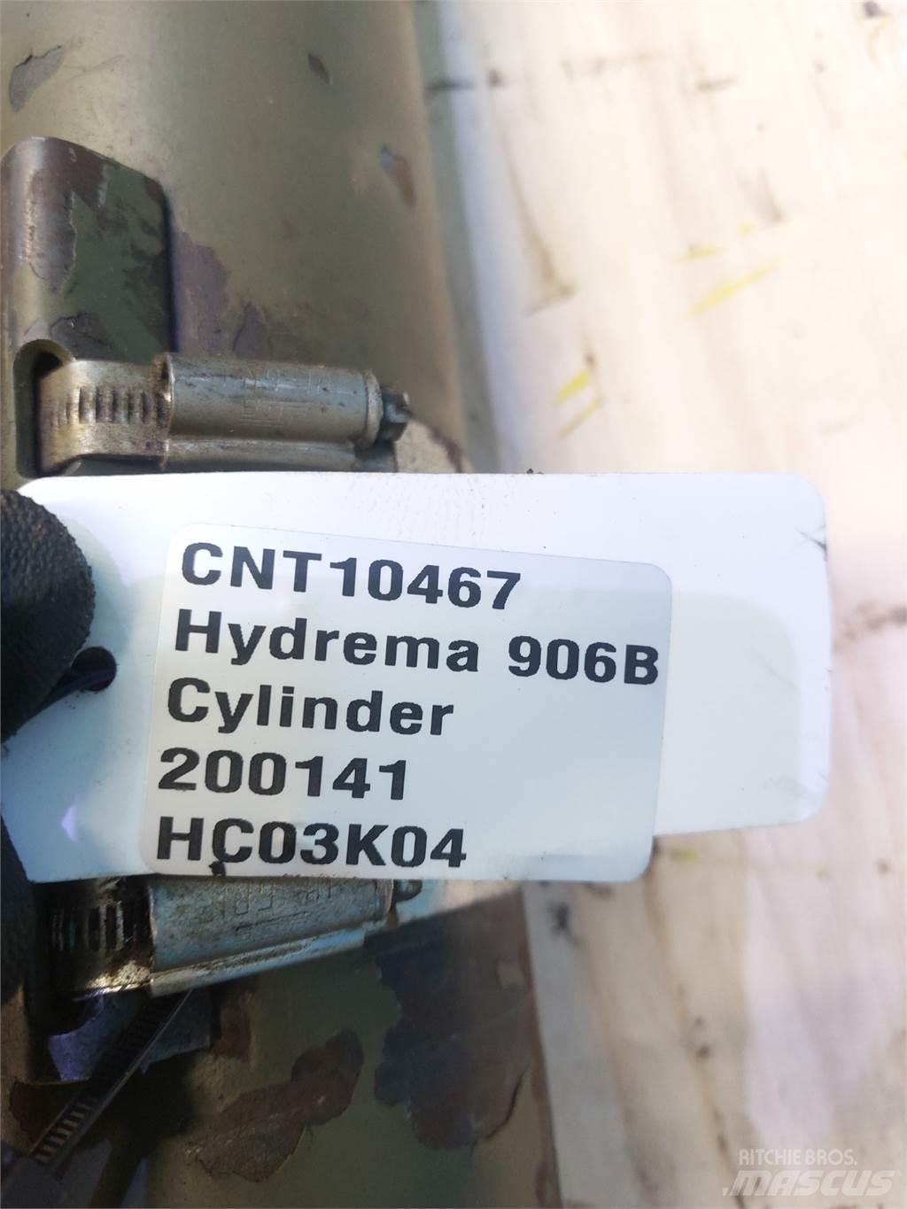 Hydrema 906B Товарачи със заден ескаватор