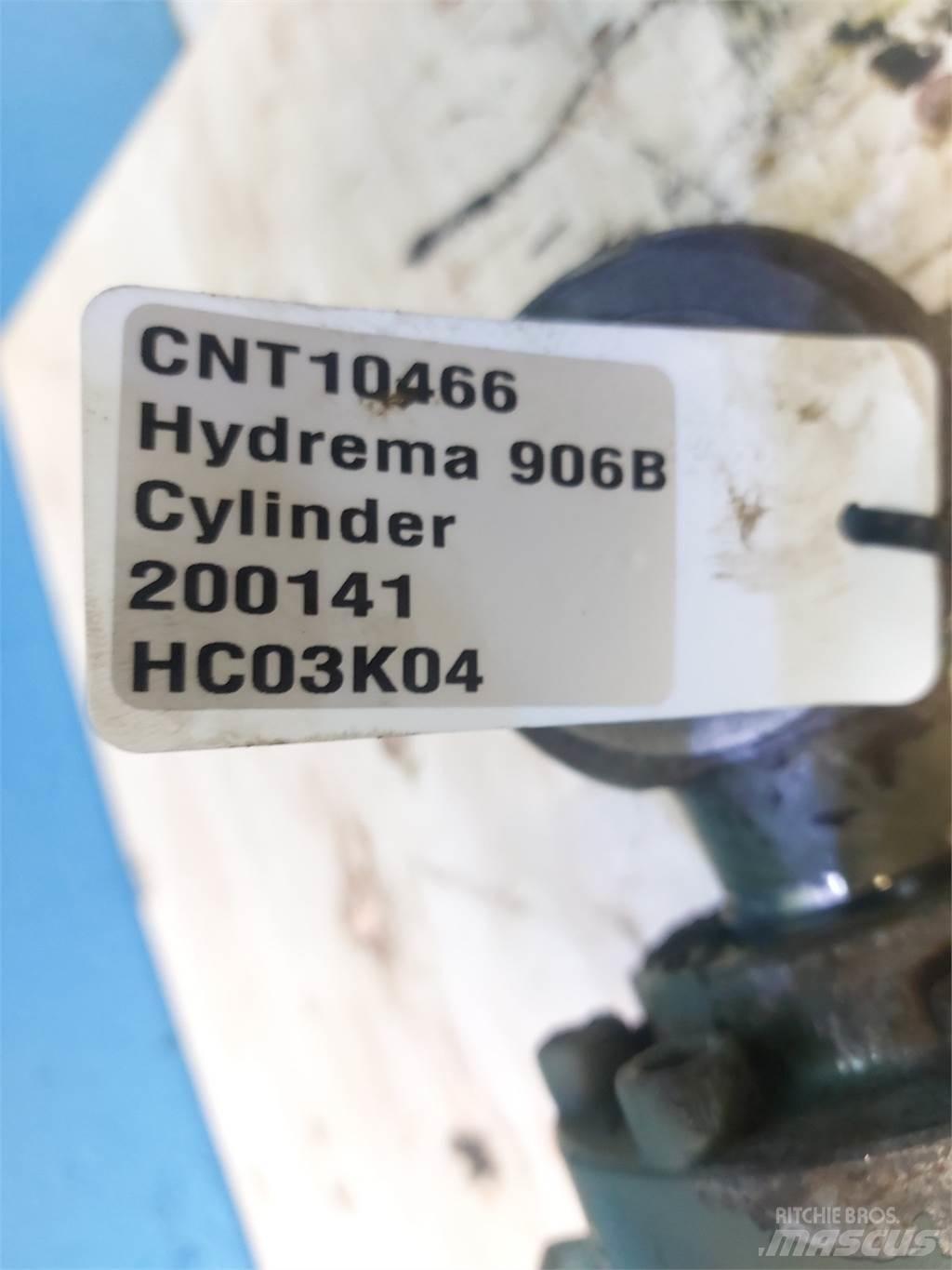 Hydrema 906B Товарачи със заден ескаватор
