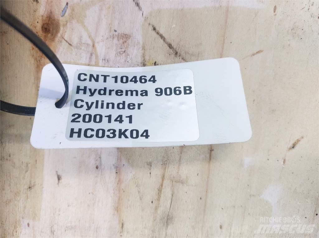 Hydrema 906B Товарачи със заден ескаватор