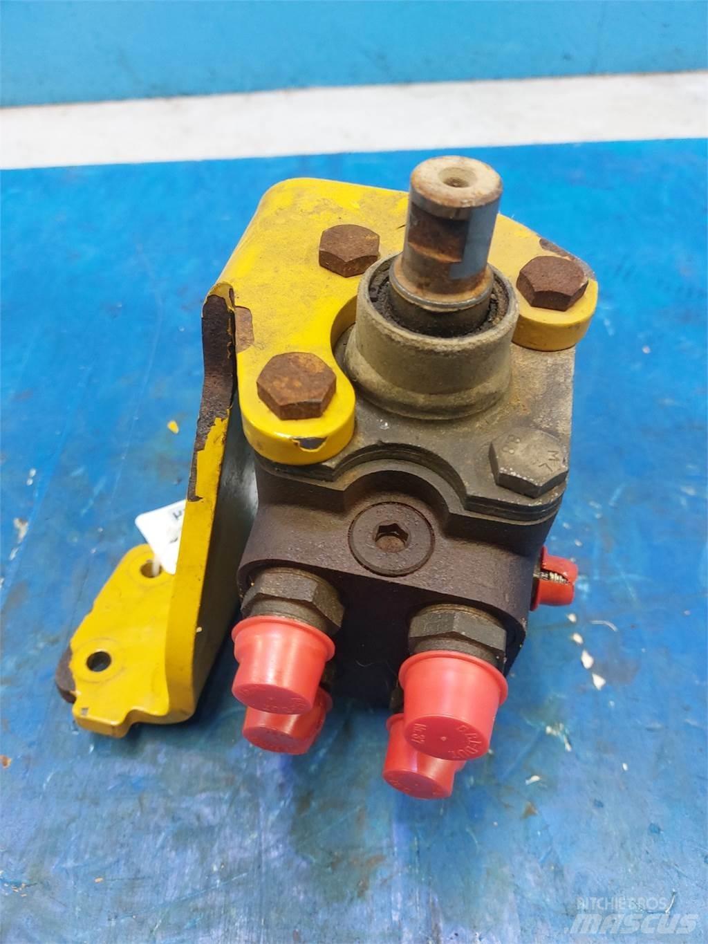 Hydrema 906B Хидравлични